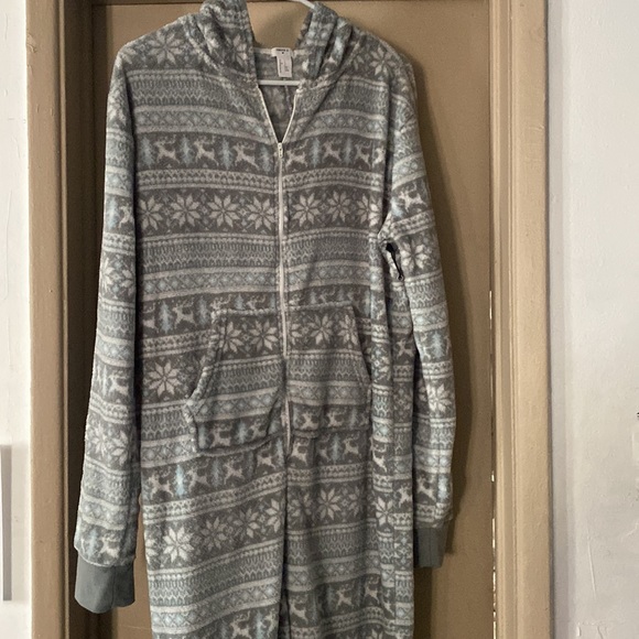 Forever 21 Fair Isle Hooded Pajama Jumpsuit - Picture 8 of 10